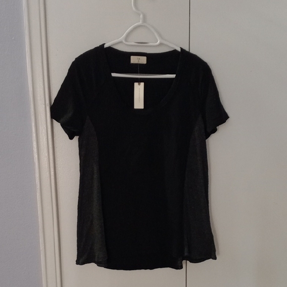 T.La Black and Gray Short Sleeve Top - Picture 1 of 8